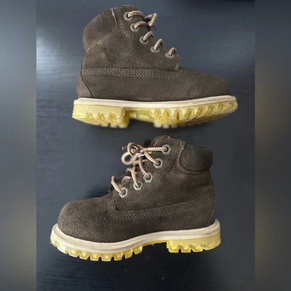 Timberland Waterproof Boots with Clear Sole (8.5 Toddler) - Picture 5 of 9